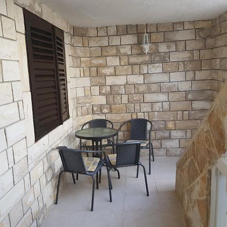 Apartman Martina Ražanac Exterior foto